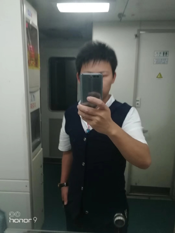 阳光下de幸福的第一张照片--淮安相亲服务中心