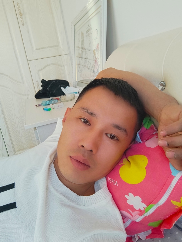 一个人的第一张照片--淮安相亲服务中心