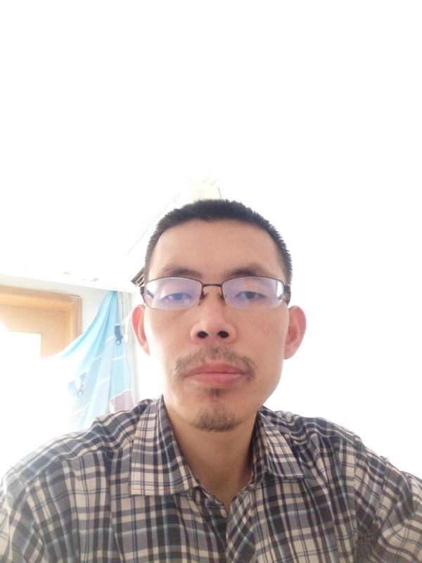 芳华的第一张照片--淮安相亲服务中心