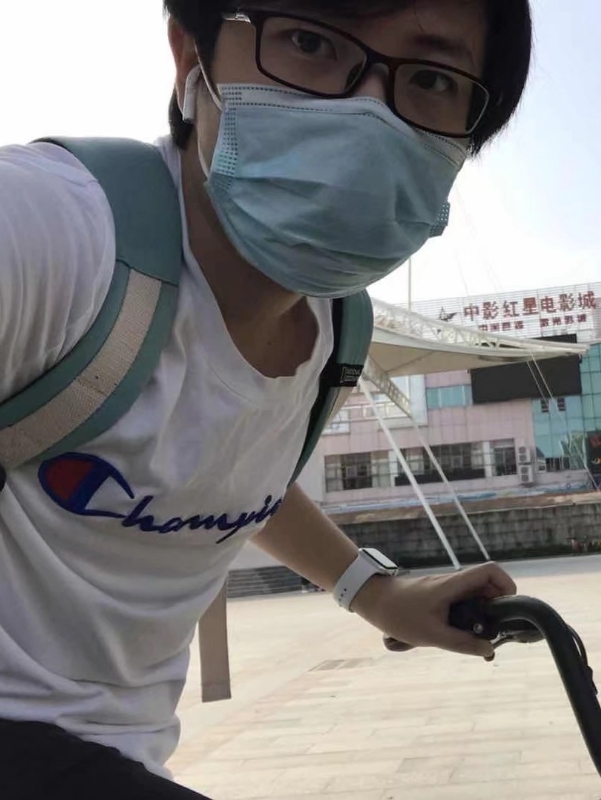 丁先生的第二张照片--淮安相亲服务中心