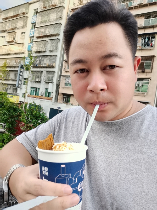 K金o的第一张照片--淮安相亲服务中心