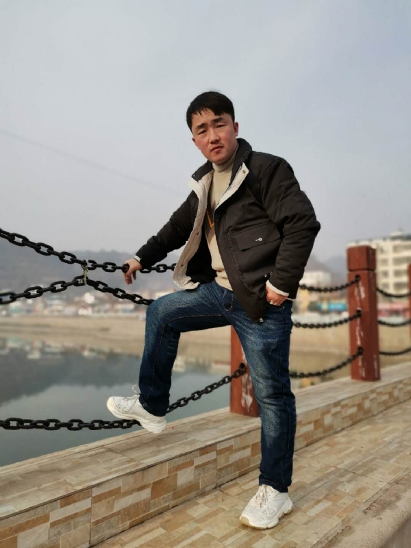 性情中人的第一张照片--淮安相亲服务中心