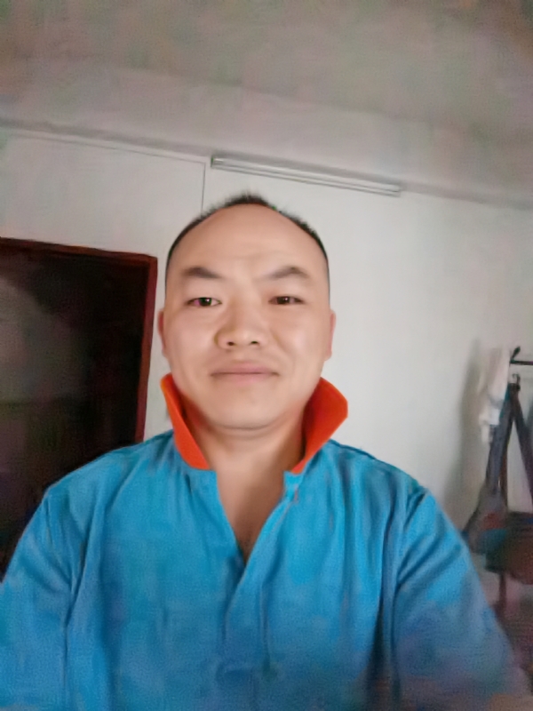 与子携老的第四张照片--淮安相亲服务中心