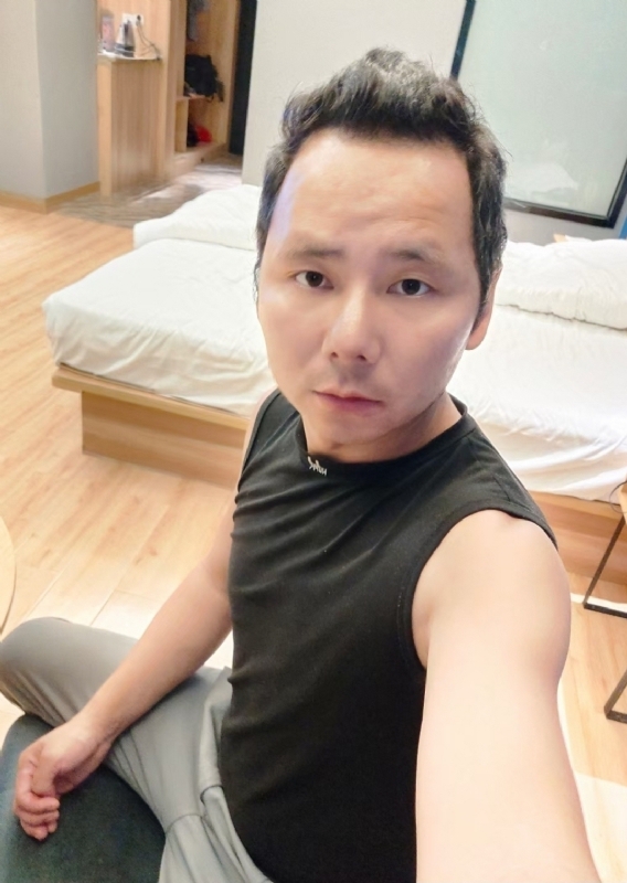 爱远的要命的第一张照片--淮安相亲服务中心