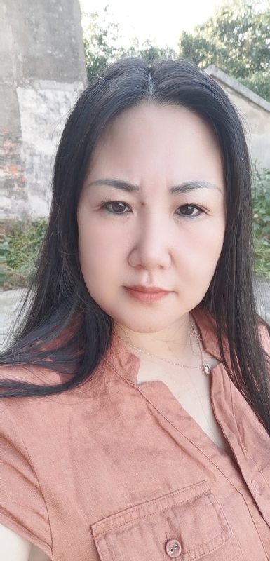 乖乖一女的第一张照片--淮安相亲服务中心