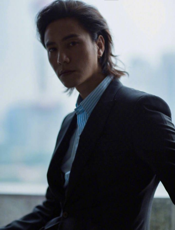 李嘉廷的第三张照片--淮安相亲服务中心