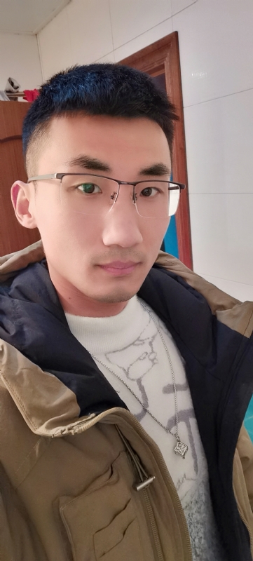 闯红灯吐泡泡的第二张照片--淮安相亲服务中心