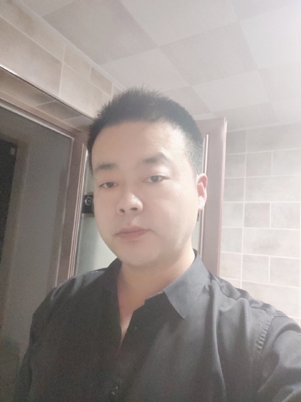 yangyongpingaoi的第二张照片--淮安相亲服务中心