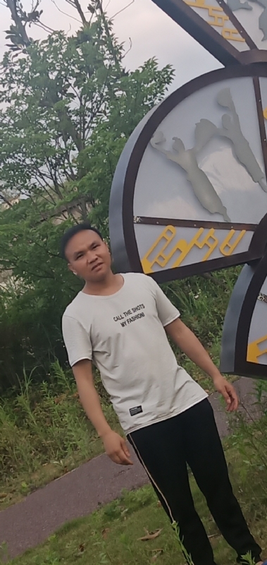 愉快的阳光的第一张照片--淮安相亲服务中心