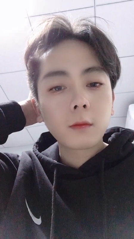 鹤枫的第一张照片--淮安相亲服务中心