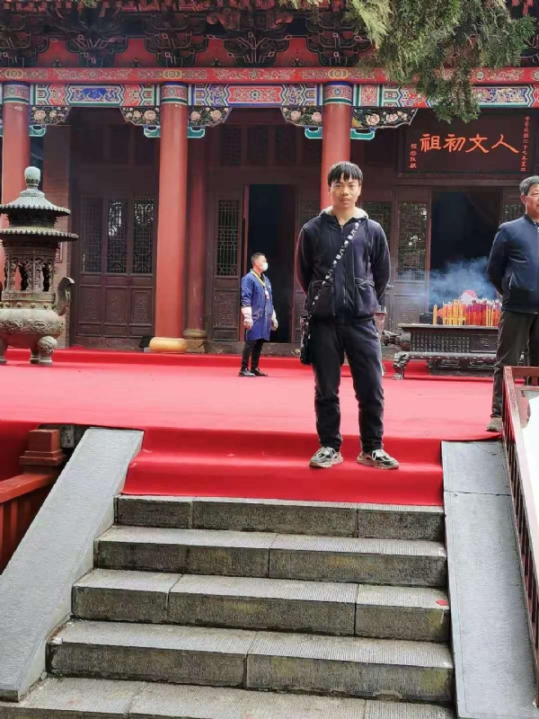 单身的小草的第三张照片--淮安相亲服务中心