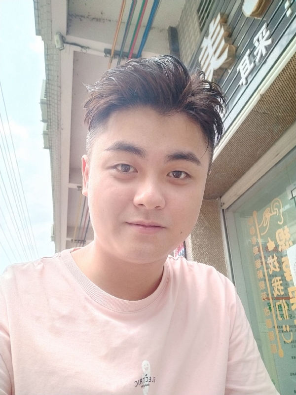 李健诚的第一张照片--淮安相亲服务中心