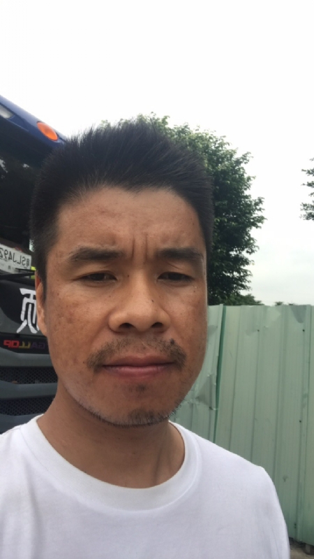 奔跑的蜗牛的第一张照片--淮安相亲服务中心