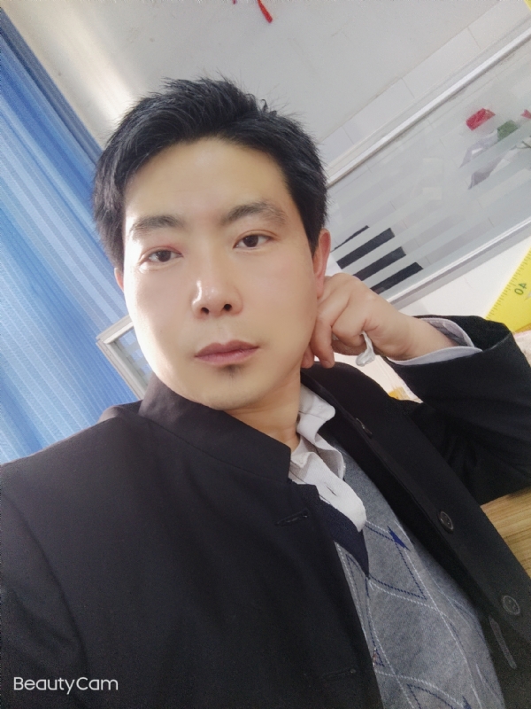 铜豌豆的第一张照片--淮安相亲服务中心