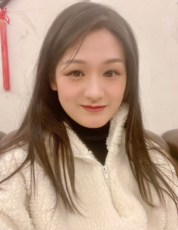 盧盈穎的第二张照片--淮安相亲服务中心