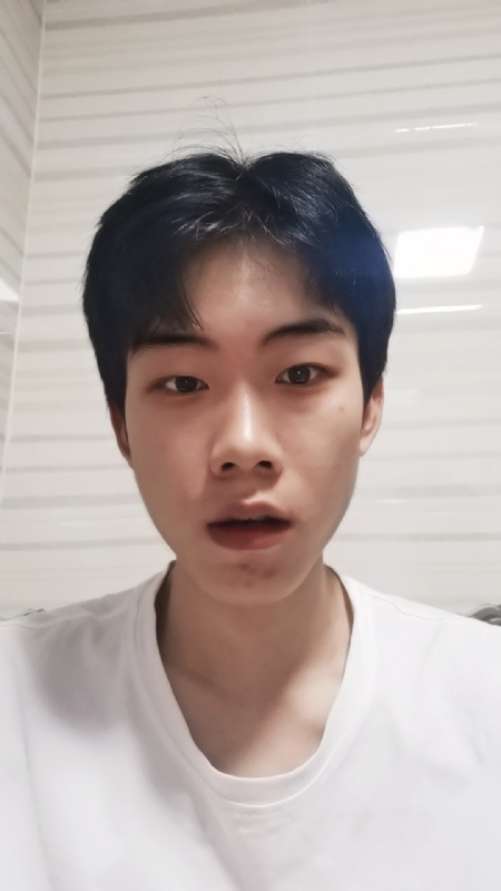 嘿的第一张照片--淮安相亲服务中心