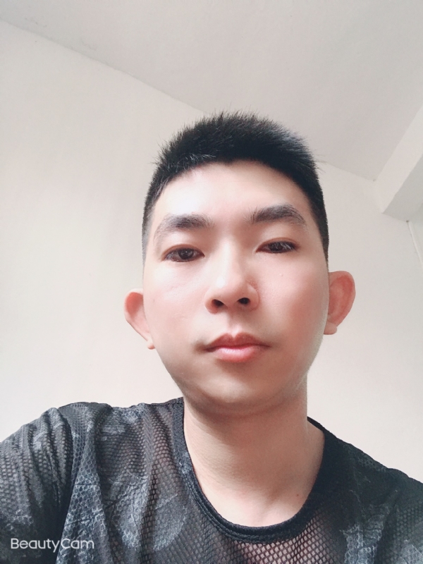 诚恳的第一张照片--淮安相亲服务中心