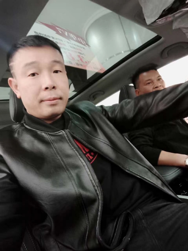 醉红尘的第一张照片--淮安相亲服务中心