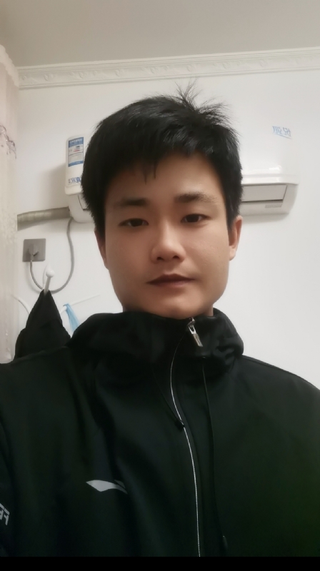 Mr丶Cui的第二张照片--淮安相亲服务中心