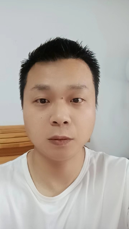 阳光的第一张照片--淮安相亲服务中心