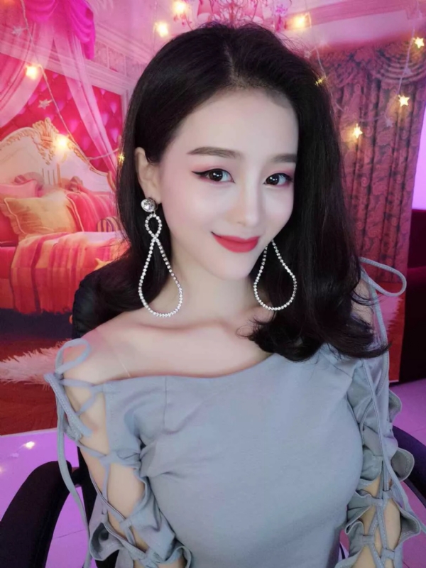 Cici的第三张照片--淮安相亲服务中心