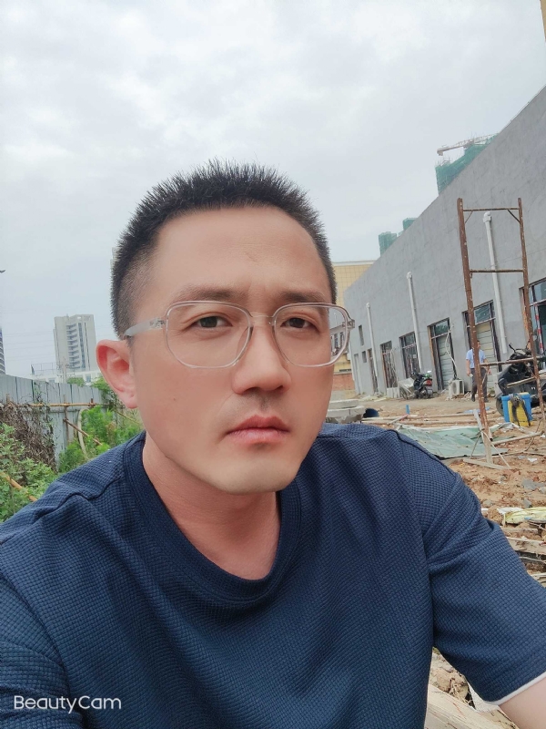 清风烈酒的第二张照片--淮安相亲服务中心