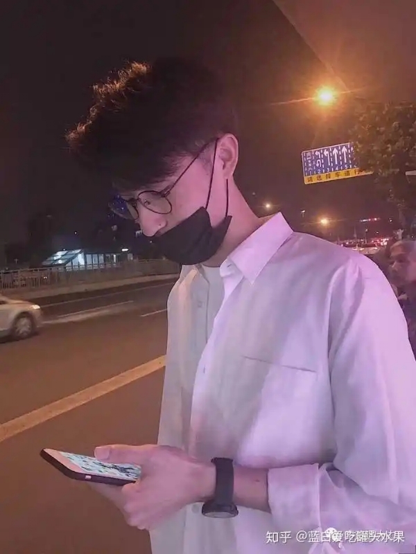 情圣的第一张照片--淮安相亲服务中心