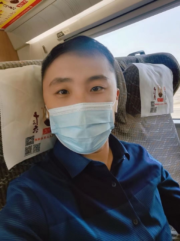 孤独的小屁猪的第二张照片--淮安相亲服务中心