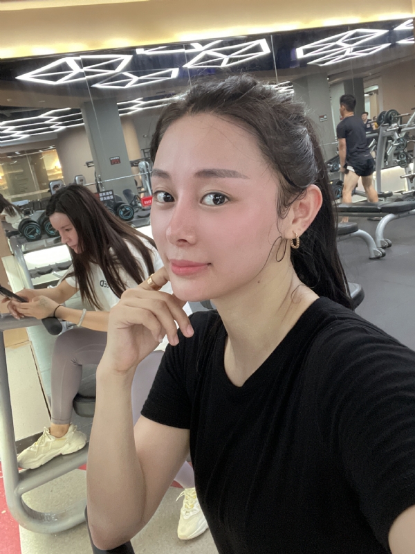 凉人心的第二张照片--淮安相亲服务中心