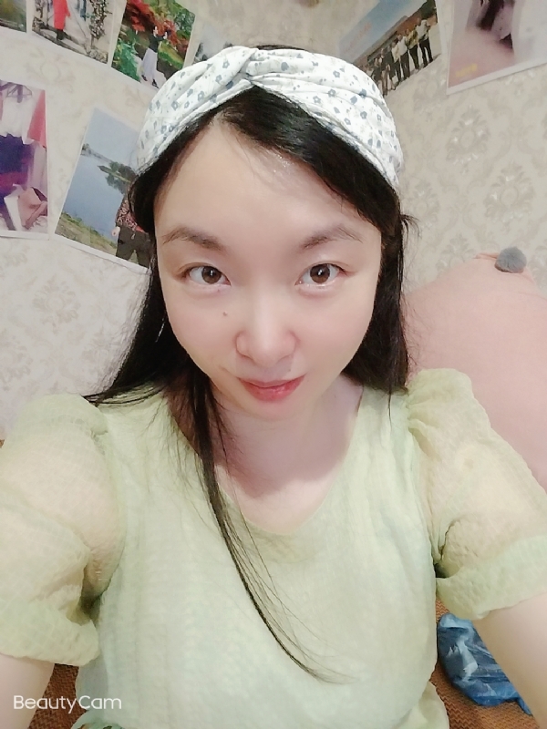 佳佳的第一张照片--淮安相亲服务中心