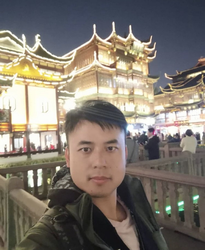 何先生he的第一张照片--淮安相亲服务中心