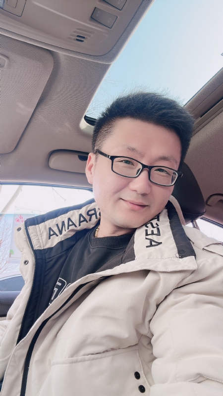 不离不弃的第二张照片--淮安相亲服务中心