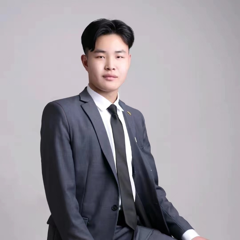 孤独的狼的第一张照片--淮安相亲服务中心