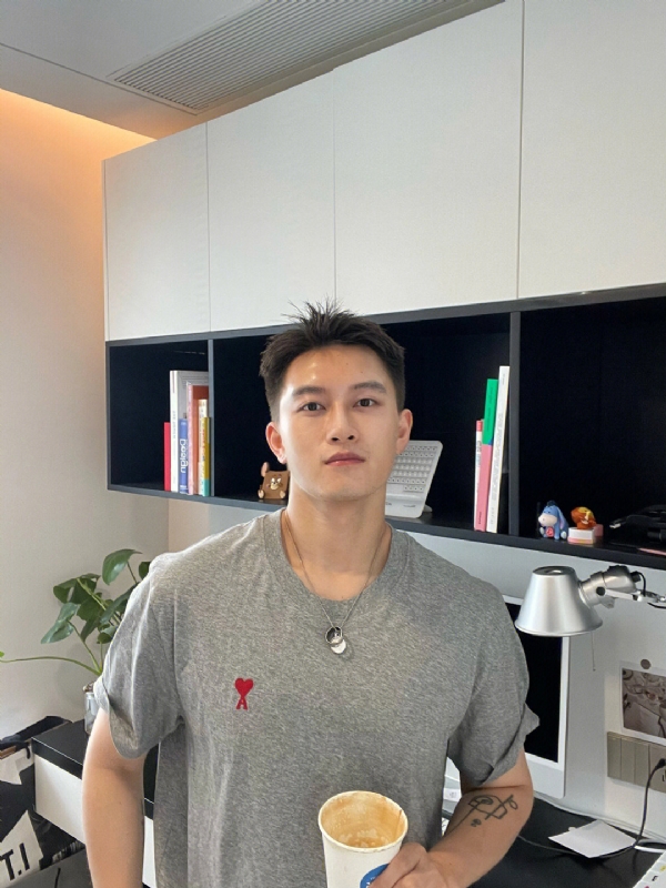 月光之下的第二张照片--淮安相亲服务中心