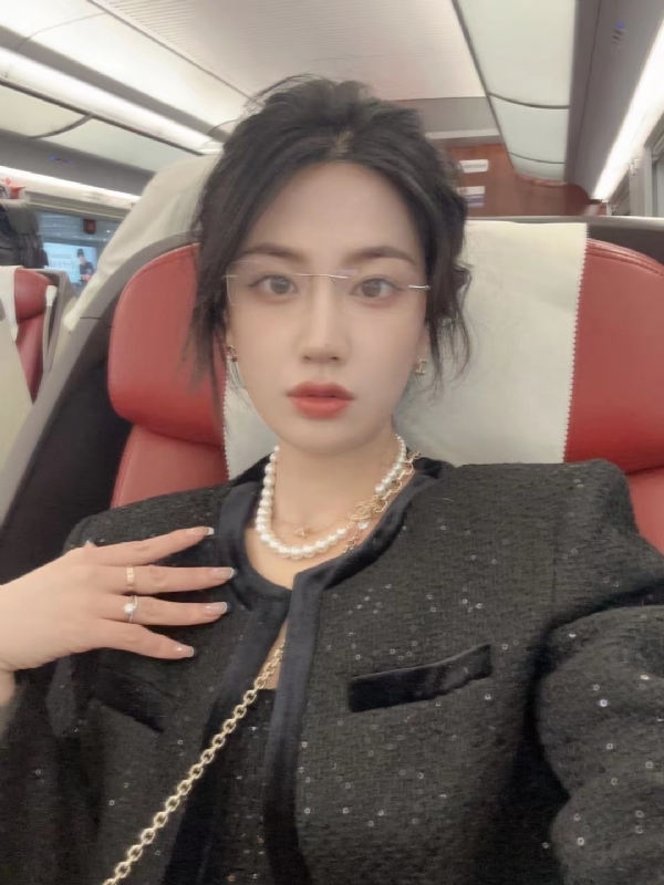 Alma的第三张照片--淮安相亲服务中心