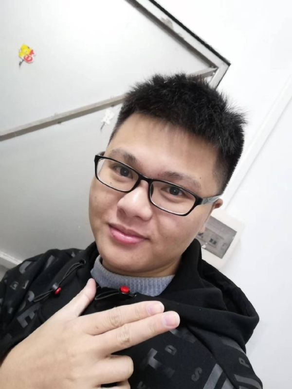 小小梦执的第一张照片--淮安相亲服务中心