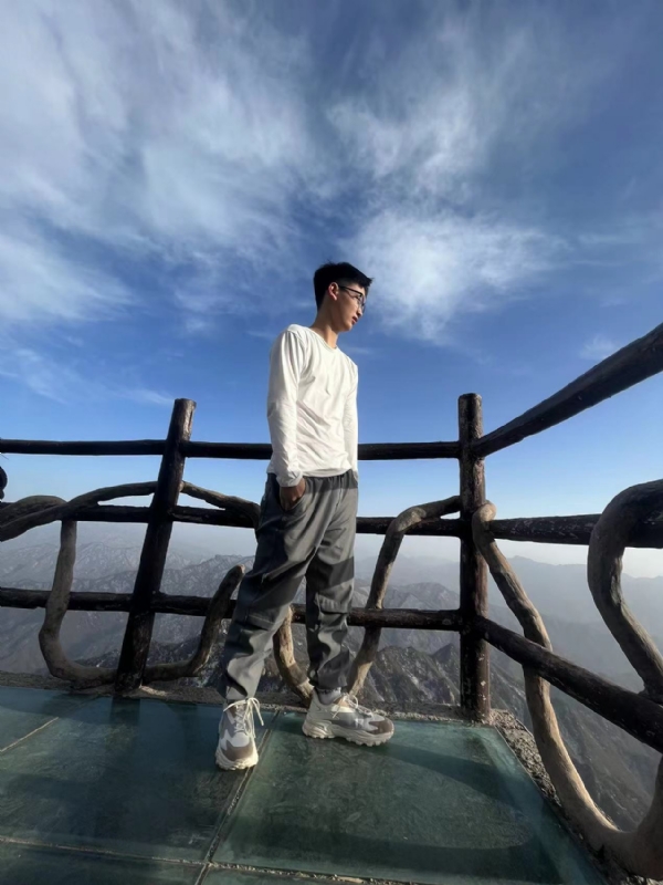 怜ぁ熙的第一张照片--淮安相亲服务中心