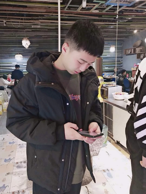 小赵的第一张照片--淮安相亲服务中心