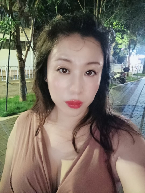 叶子青青的第一张照片--淮安相亲服务中心