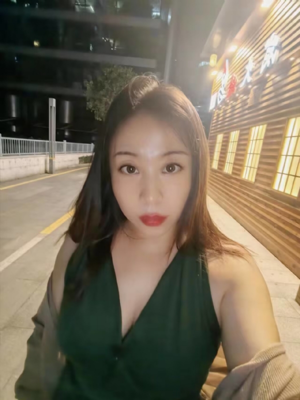 叶子青青的第三张照片--淮安相亲服务中心