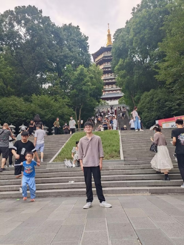 阳光男孩的第二张照片--淮安相亲服务中心