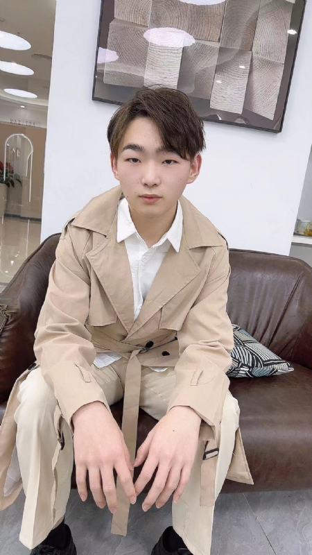 啊哲的第二张照片--淮安相亲服务中心