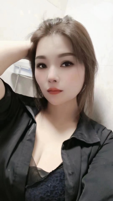 爱笑的女孩的第一张照片--淮安相亲服务中心