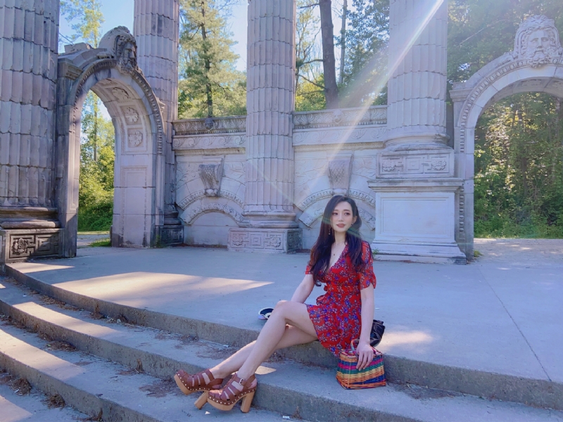 瑜瑜的第一张照片--淮安相亲服务中心