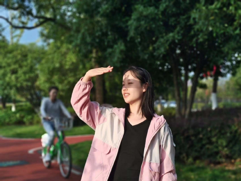 达拉崩吧的第一张照片--淮安相亲服务中心