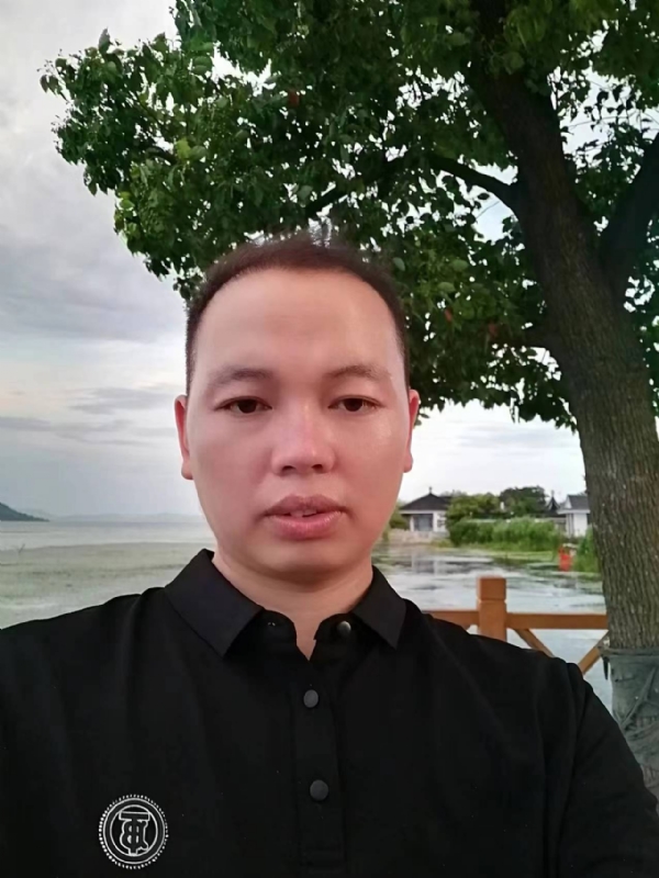 一起说晚安的第一张照片--淮安相亲服务中心