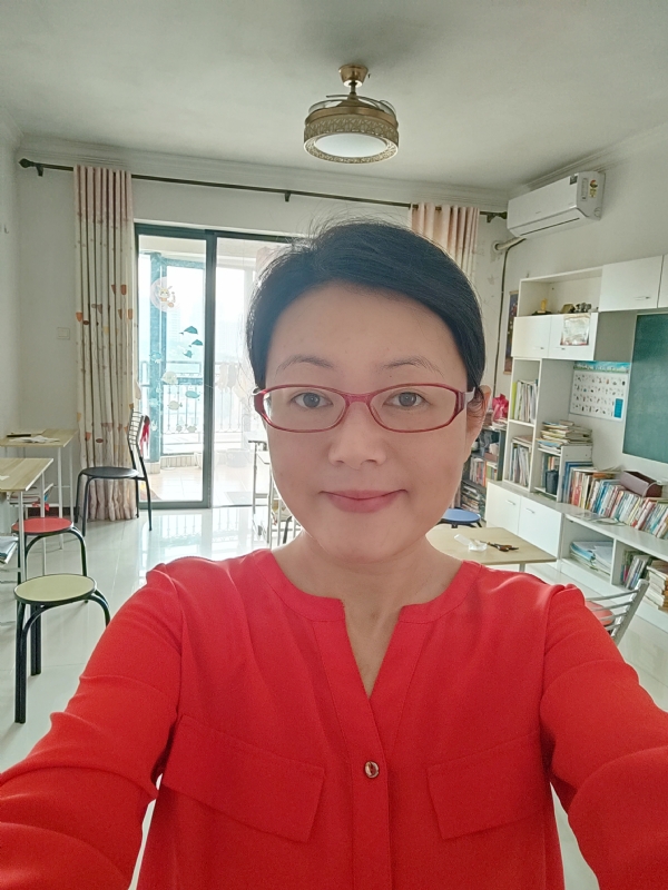 丽华的第二张照片--淮安相亲服务中心