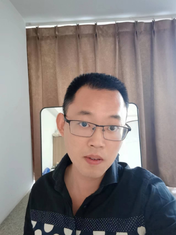 lips11的第一张照片--淮安相亲服务中心