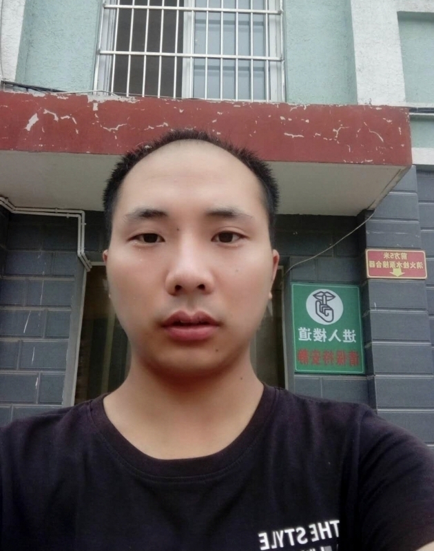 亮亮的第一张照片--淮安相亲服务中心