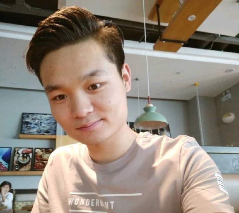 裴海洋的第一张照片--淮安相亲服务中心